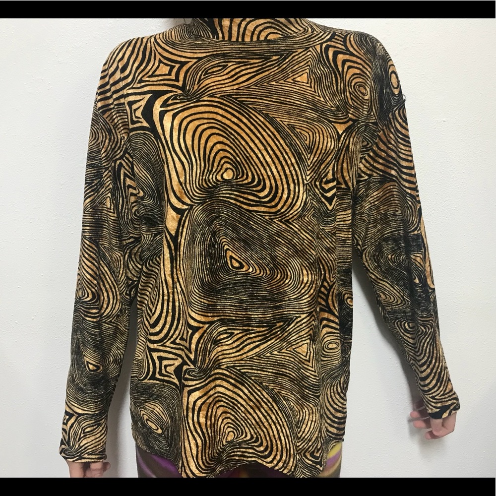 Velvet wavy long sleeve tee